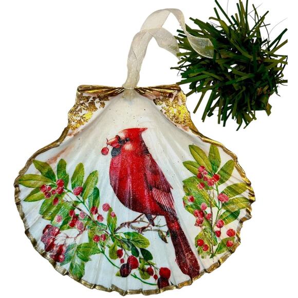 Hand Painted Red Cardinal Ornament Trinket Dish Sea Scallop Shell Holiday Gift - Picture 2 of 10
